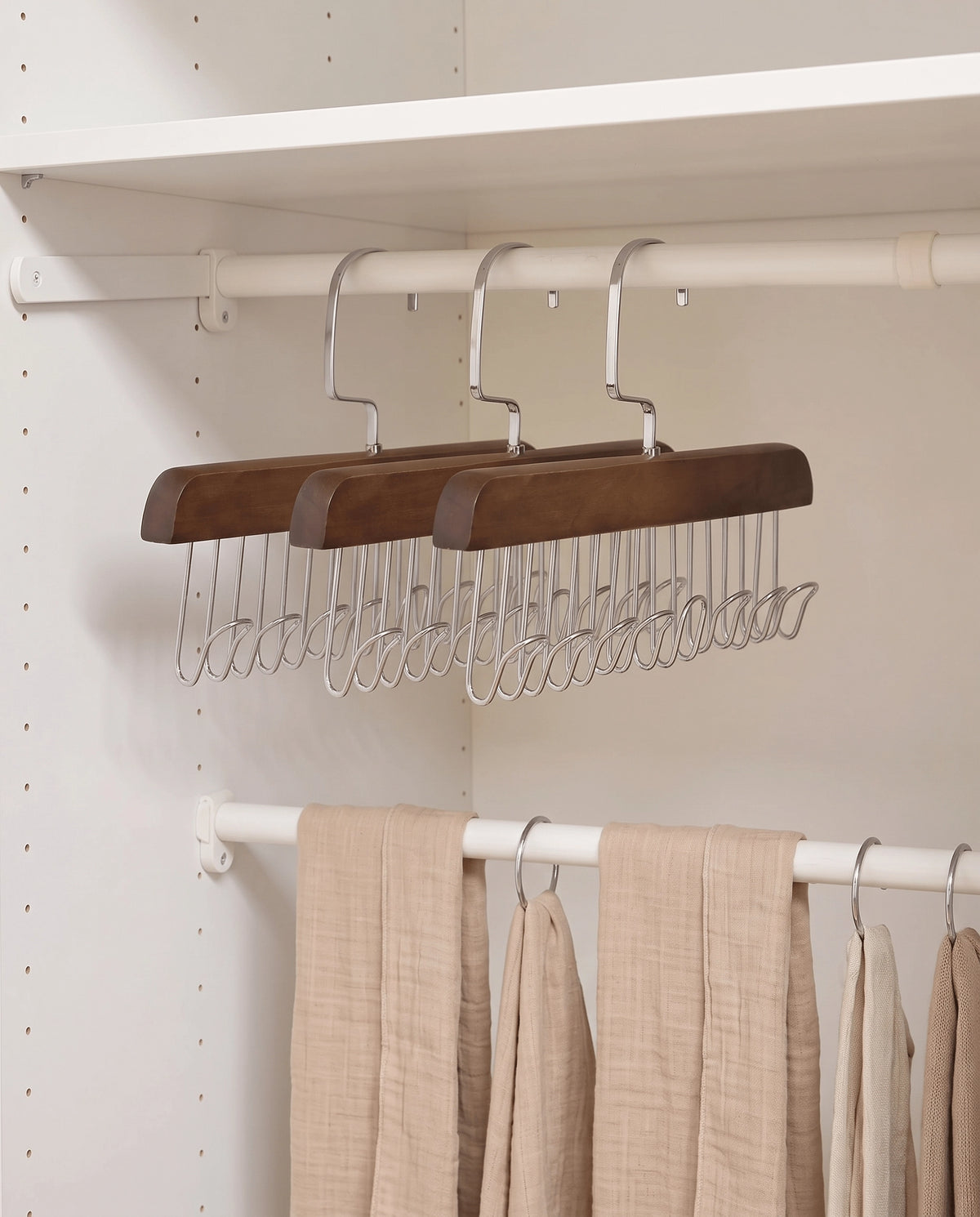 Wooden 8-Hook Closet Organizer Hanger